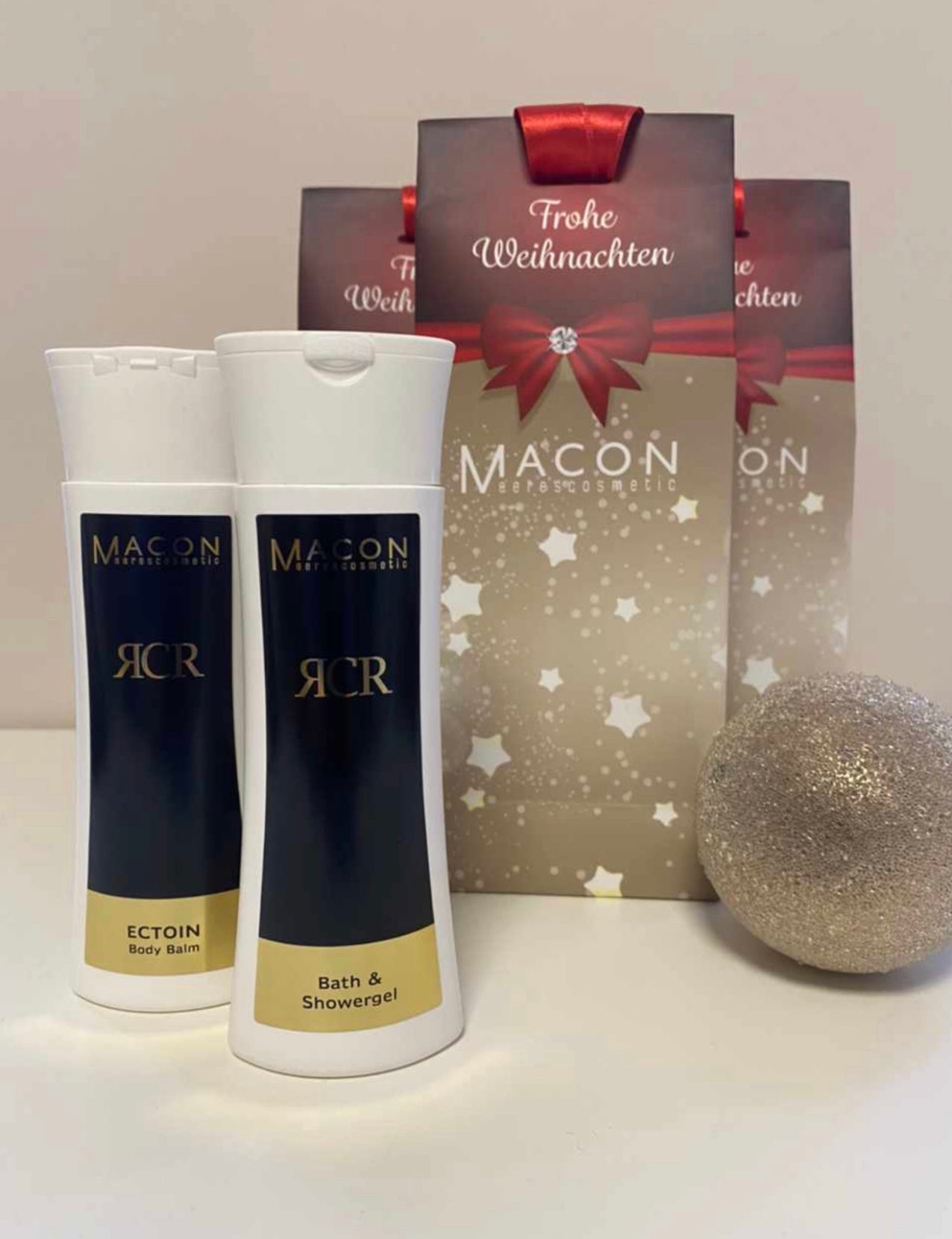 Detailansicht der beiden Pflegeprodukte im Set, ideal zur Pflege und zum Schutz der Haut mit Arganöl und Reiskeimöl.