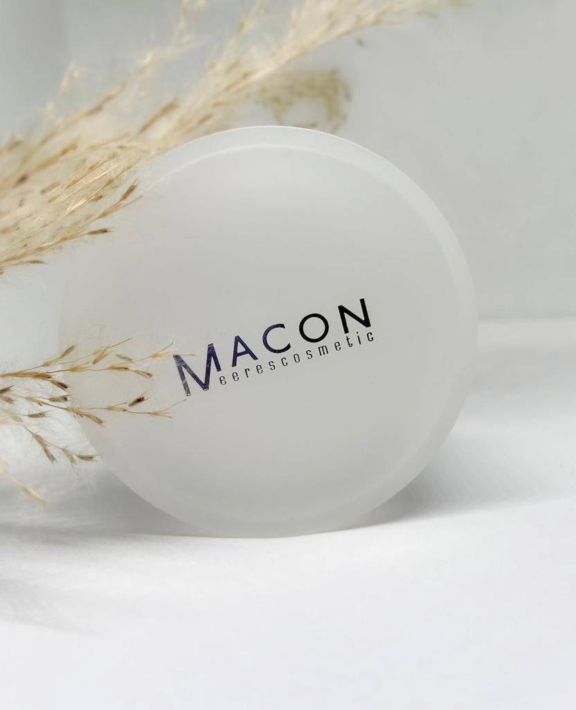 Macon Bio-Activ Hydratant Cream und Verpackung, symbolisiert die intensive Feuchtigkeitspflege mit natürlichen Inhaltsstoffen.